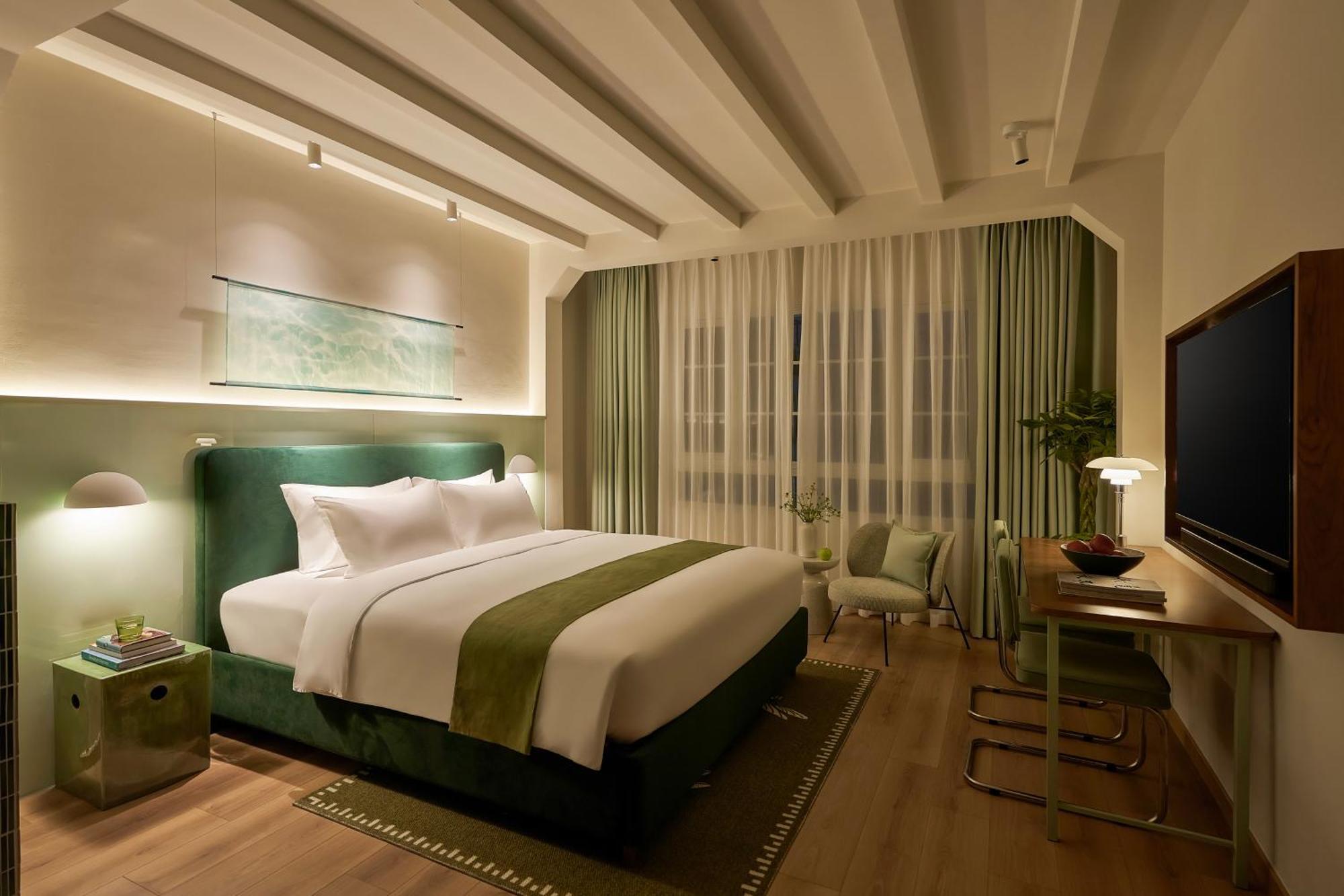 The Urban Resort By Circadian Ho Chi Minh City Exterior photo