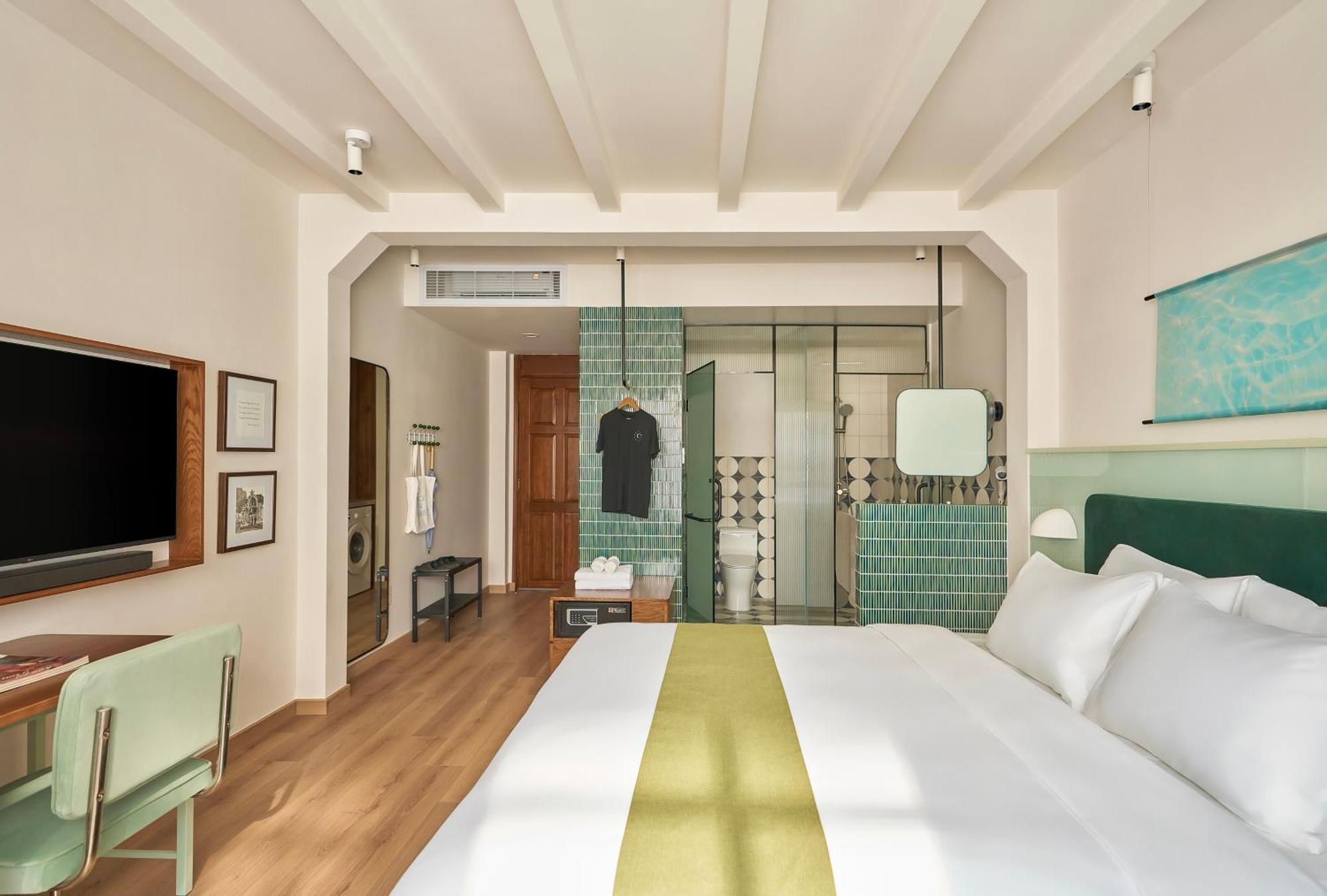 The Urban Resort By Circadian Ho Chi Minh City Exterior photo