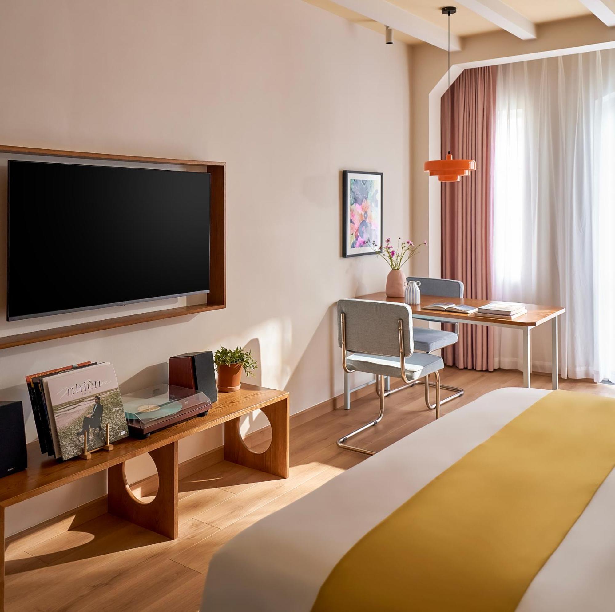The Urban Resort By Circadian Ho Chi Minh City Exterior photo